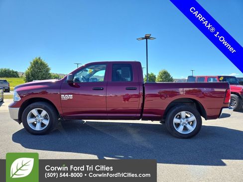 Used 2024 RAM 1500 Classic SLT AWD/4WD image 13