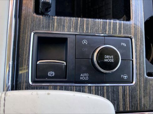 Used 2019 Lincoln Navigator Black Label w/ Cargo Package image 35