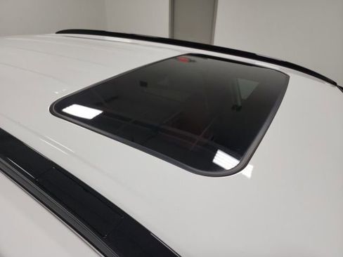 Used 2023 Toyota RAV4 XLE w/ Convenience Package image 15