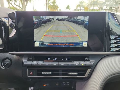 Used 2026 Toyota Camry SE w/ Convenience Package image 13