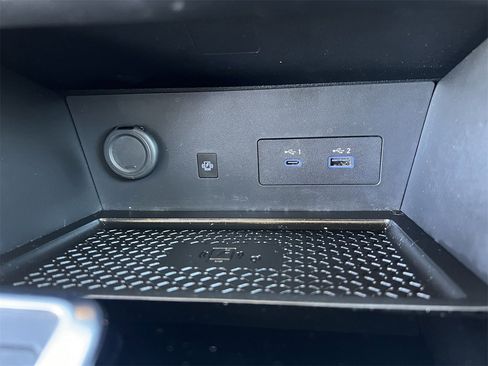 Certified 2023 Nissan Pathfinder Platinum w/ Lighting Package (N92) image 21