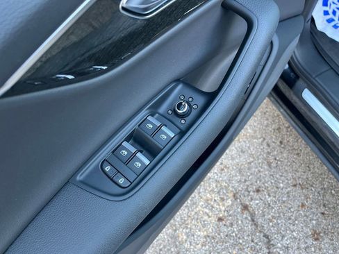 Used 2023 Audi Q7 2.0T Premium image 12