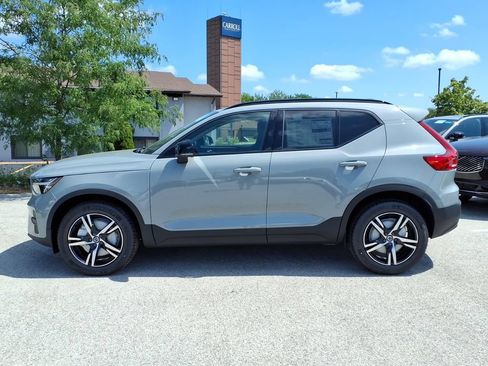 New 2026 Volvo XC40 B5 Core w/ Protection Package Premier AWD/4WD image 3