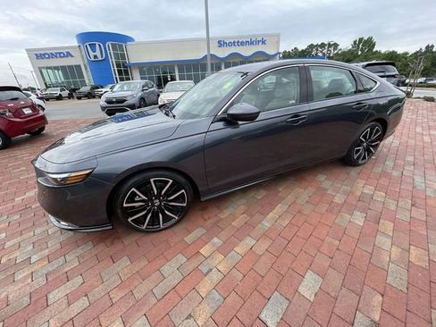 Used 2026 Honda Accord Touring image 28