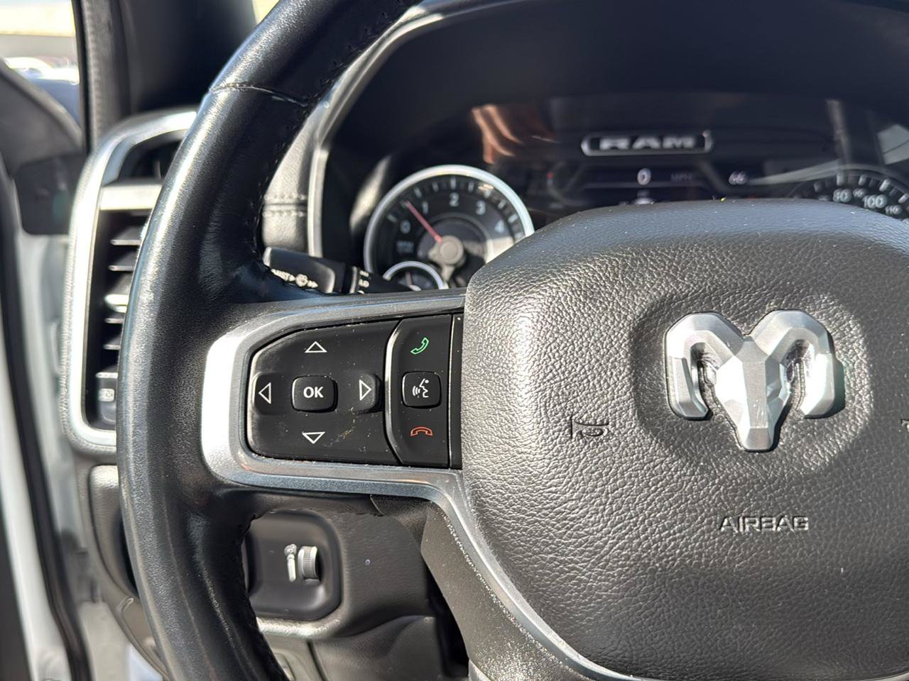 Used 2023 RAM 1500 Laramie w/ Off Road Group AWD/4WD image 20