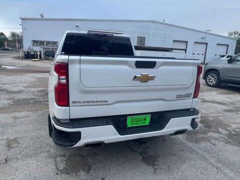 Used 2022 Chevrolet Silverado 1500 High Country w/ Technology Package AWD/4WD image 7