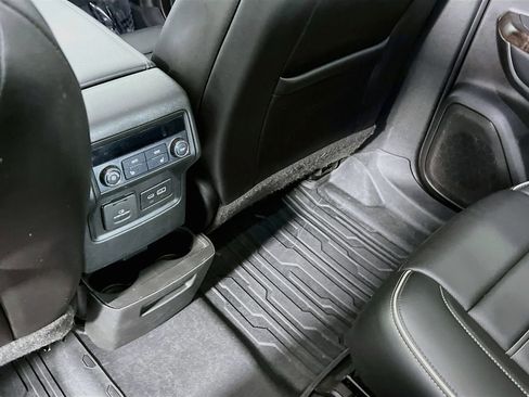 Used 2021 GMC Acadia Denali w/ GMC Pro Grade Package AWD/4WD image 26