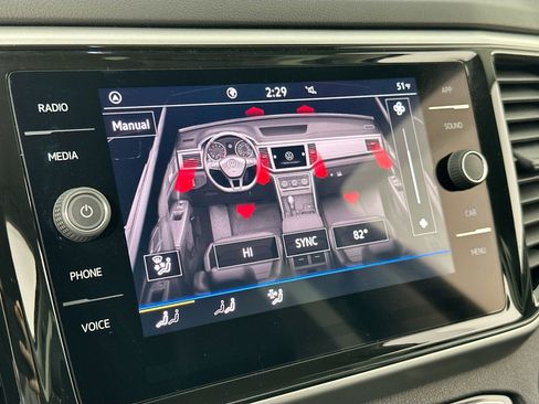 Used 2023 Volkswagen Atlas SE image 15