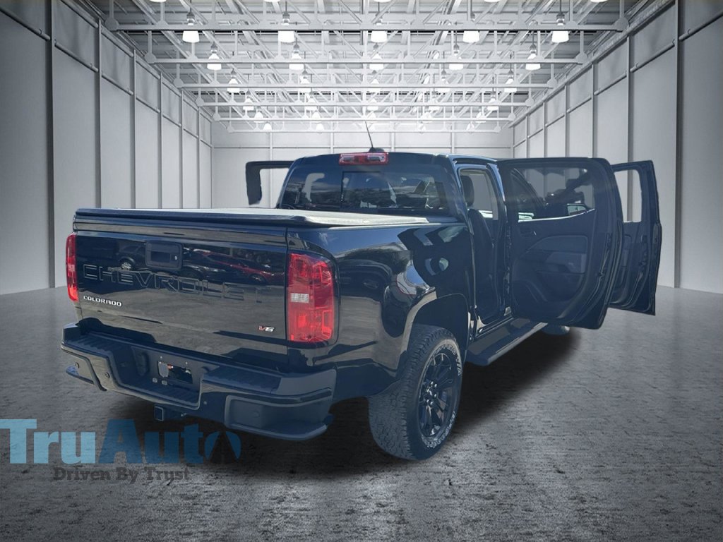 Used 2021 Chevrolet Colorado Z71 w/ Z71 Midnight Edition AWD/4WD image 17