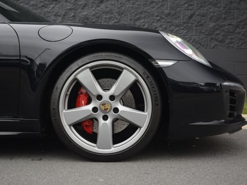Certified 2018 Porsche 911 Carrera 4S AWD/4WD image 11
