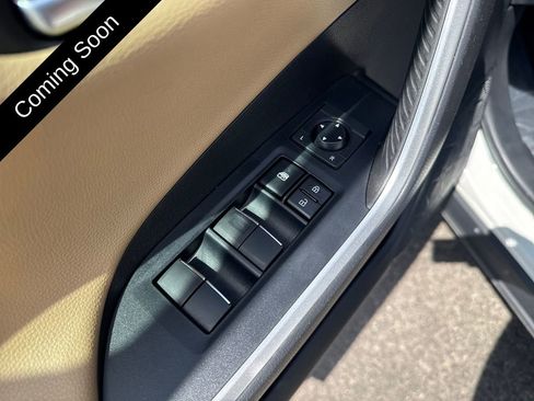 Used 2021 Toyota RAV4 Limited image 11