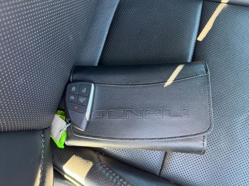 Used 2022 GMC Sierra 1500 Denali image 30