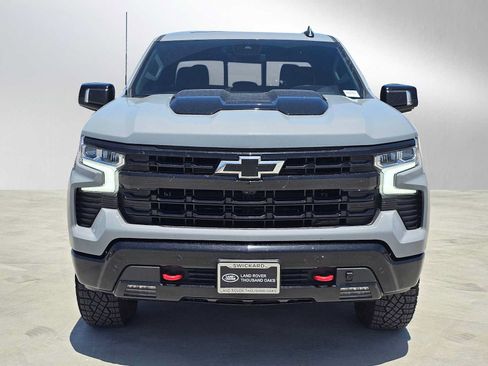 Used 2024 Chevrolet Silverado 1500 LT Trail Boss w/ Convenience Package II AWD/4WD image 8