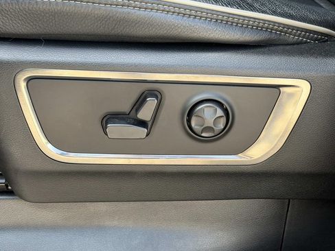 Used 2019 RAM 1500 Limited AWD/4WD image 18