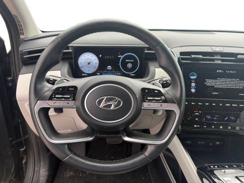 Certified 2023 Hyundai Tucson Limited w/ Winter Package FWD image 12