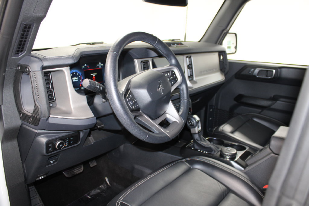 Used 2025 Ford Bronco Outer Banks AWD/4WD image 14