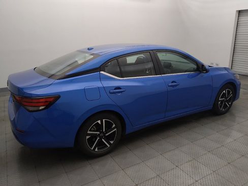 Used 2025 Nissan Sentra SV FWD image 10