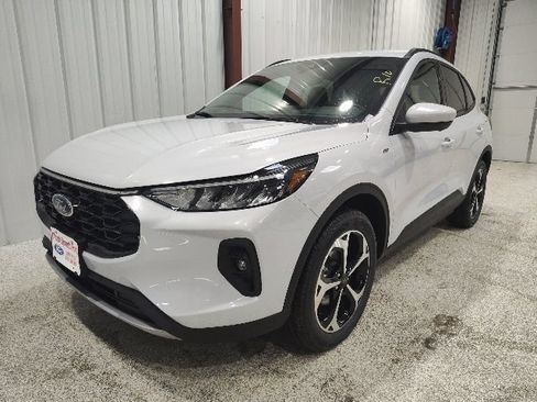 New 2026 Ford Escape ST-Line Select w/ Tech Pack #2 AWD/4WD image 4