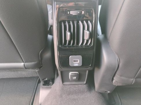 New 2026 Jeep Compass Latitude image 16