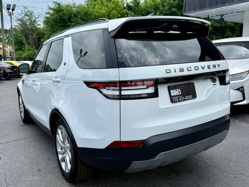 Used 2018 Land Rover Discovery SE AWD/4WD image 11