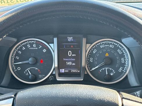 Used 2023 Toyota Tacoma 4x4 Double Cab image 16