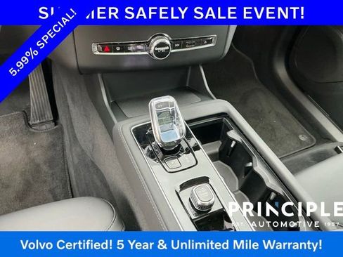 Certified 2025 Volvo XC90 B5 Plus AWD/4WD image 20