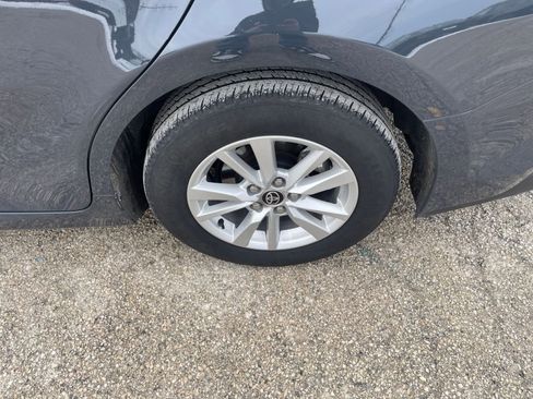 Used 2025 Toyota Camry LE image 29