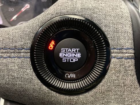 Used 2024 Jeep Compass Latitude image 13