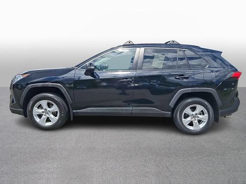 Used 2021 Toyota RAV4 XLE w/ Convenience Package AWD/4WD image 7