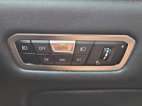 Used 2022 BMW X7 xDrive40i w/ Executive Package image 28