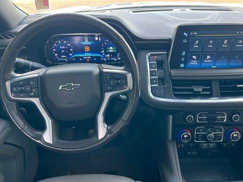 Used 2022 Chevrolet Tahoe Z71 w/ Luxury Package image 14