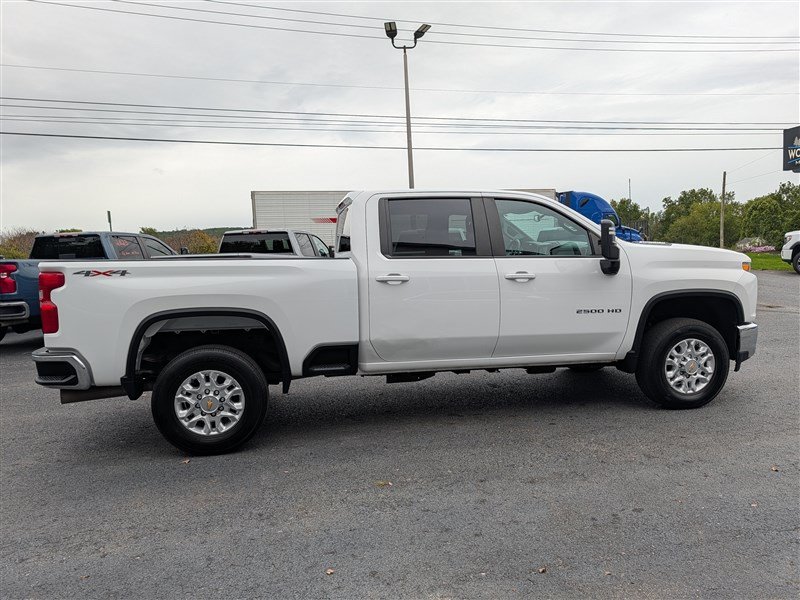 Used 2022 Chevrolet Silverado 2500 LT w/ Fleet Comfort Package AWD/4WD image 8