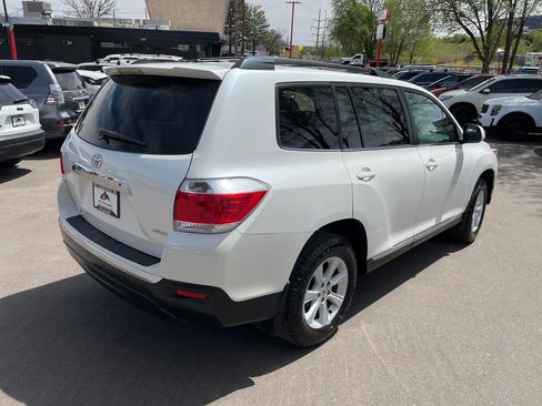Used 2013 Toyota Highlander SE AWD/4WD image 7