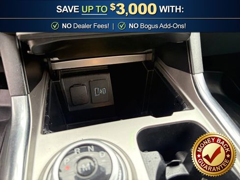 Used 2020 Ford Explorer XLT w/ Equipment Group 202A image 29