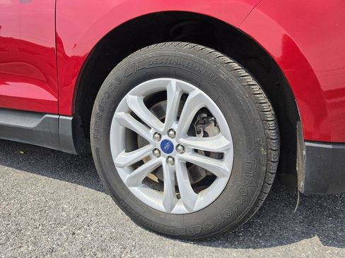 Used 2020 Ford Edge SEL w/ Convenience Package AWD/4WD image 10