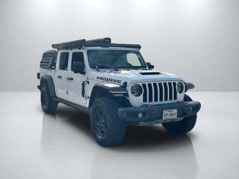 Used 2021 Jeep Gladiator Mojave AWD/4WD image 3