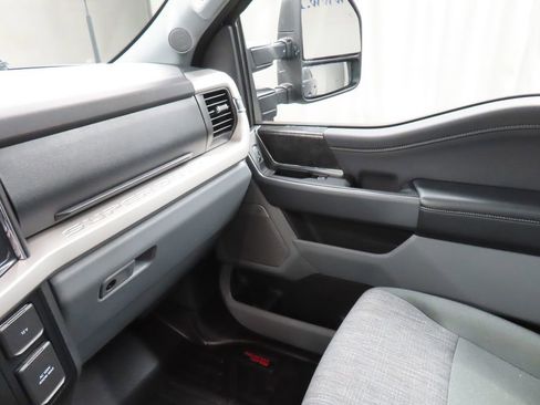 Used 2024 Ford F250 XLT w/ Black Appearance Package image 24