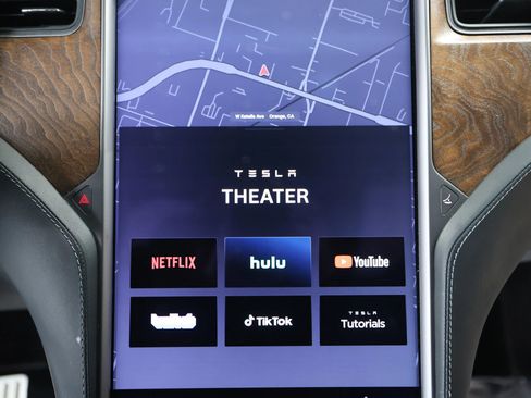 Used 2020 Tesla Model X Performance image 58