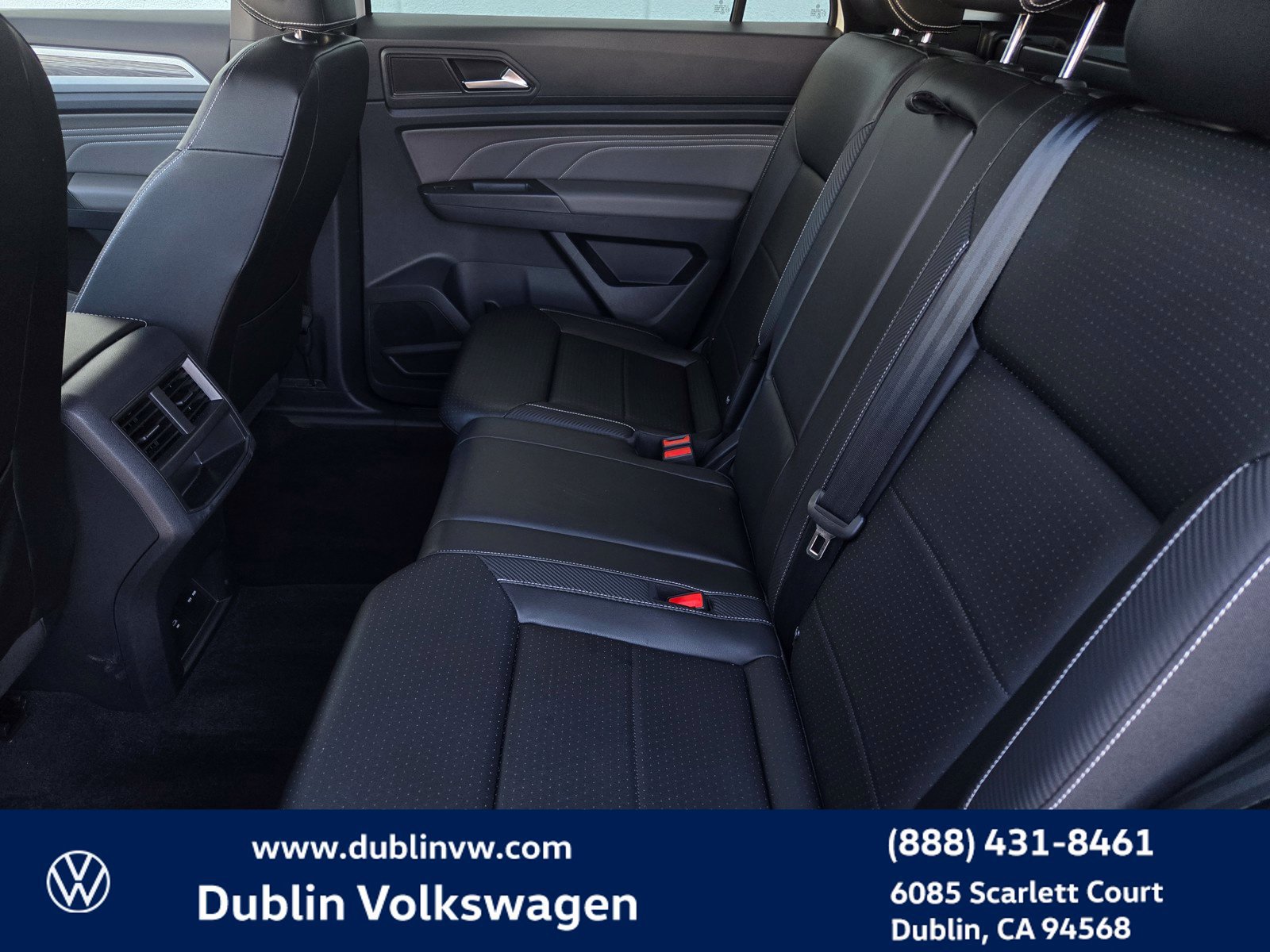 Certified 2023 Volkswagen Atlas Cross Sport SE FWD image 10