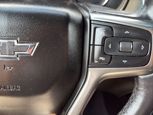 Used 2021 Chevrolet Tahoe Z71 w/ Z71 Signature Package AWD/4WD image 16