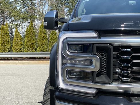 Used 2026 Ford F450 Platinum w/ Platinum Plus Package image 60