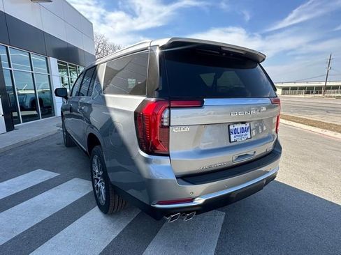 New 2026 GMC Yukon XL Denali w/ Sun & Power Step Package AWD/4WD image 8