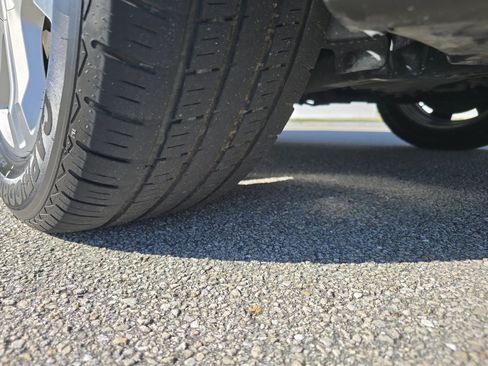 Used 2017 GMC Terrain SLT image 21