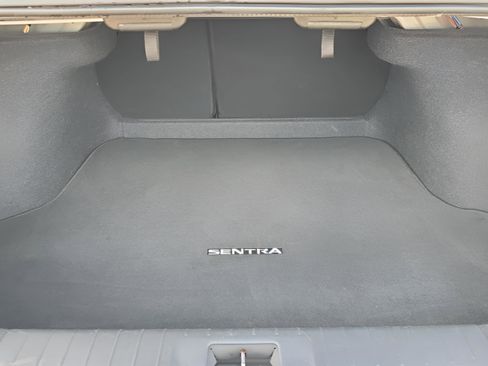 Certified 2022 Nissan Sentra SV w/ Trunk Package image 10