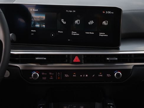 New 2026 Kia Sorento S FWD image 8