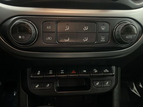 Used 2022 Chevrolet Colorado ZR2 image 10