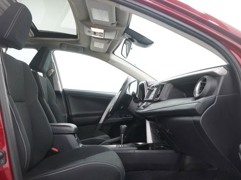 Used 2018 Toyota RAV4 XLE image 11