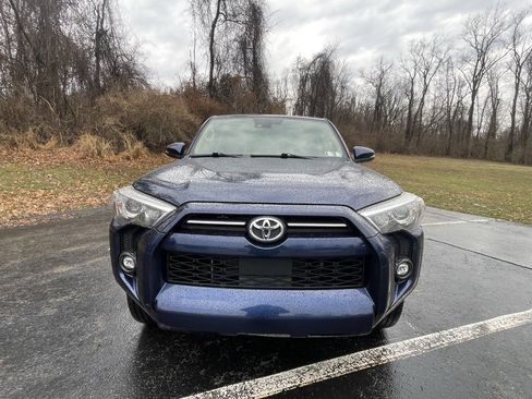 Used 2021 Toyota 4Runner SR5 Premium w/ Moonroof Package image 8