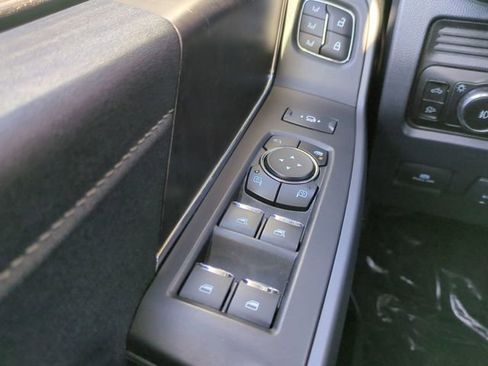 Used 2025 Ford F350 Lariat w/ Lariat Ultimate Package image 29