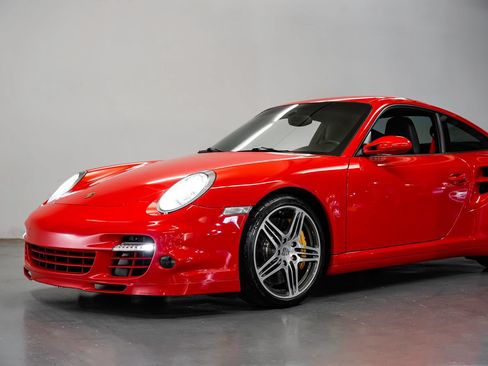 Used 2009 Porsche 911 Turbo AWD/4WD image 30